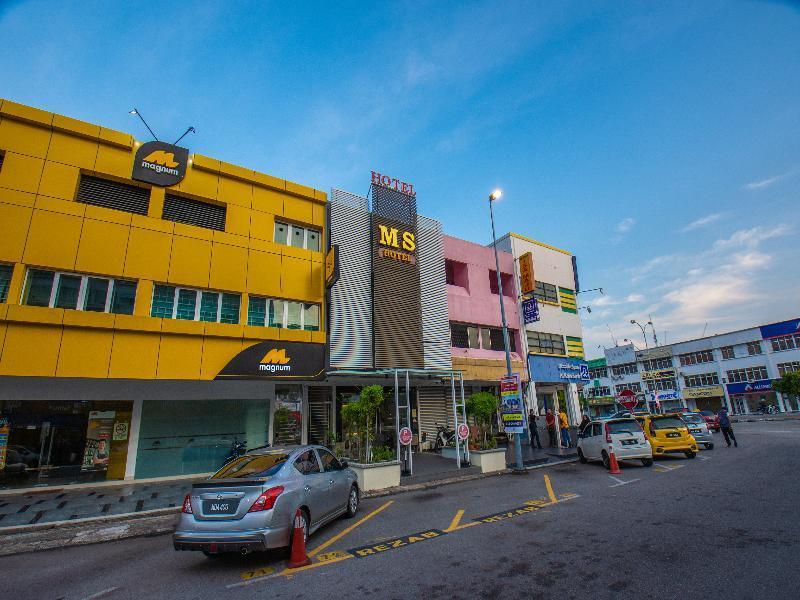 Oyo 835 Ms Hotel Malacca Bagian luar foto