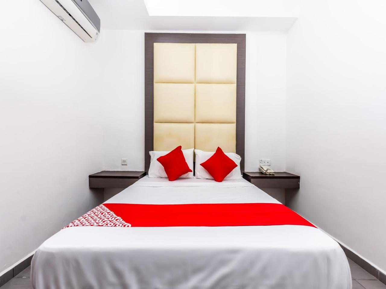 Oyo 835 Ms Hotel Malacca Bagian luar foto