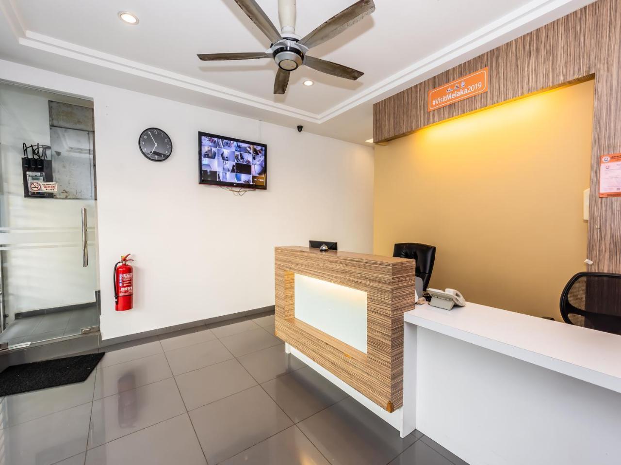 Oyo 835 Ms Hotel Malacca Bagian luar foto