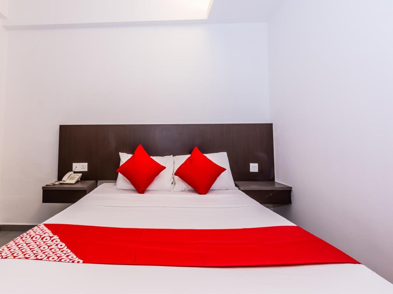 Oyo 835 Ms Hotel Malacca Bagian luar foto